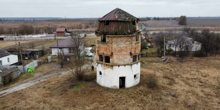 Висотою з 5-поверхівку та з потужністю до 16 тонн борошна: що відомо про гігантський вітряк під Києвом