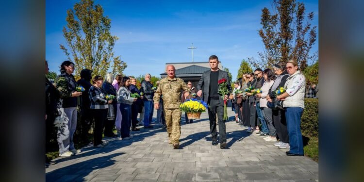 У Бучі на Алеї Героїв ушанували пам’ять полеглих захисників